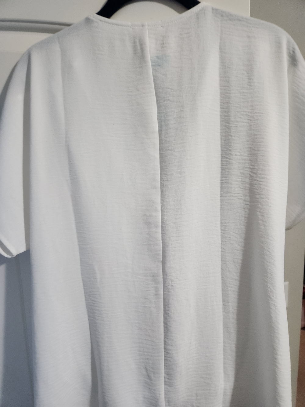 White Tie-Front V-Neck Blouse - Picture 2 of 4